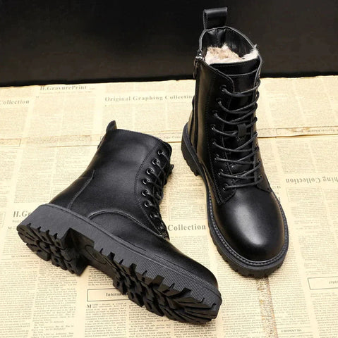Davy Delphine – Winter Boots Made of Black Leather