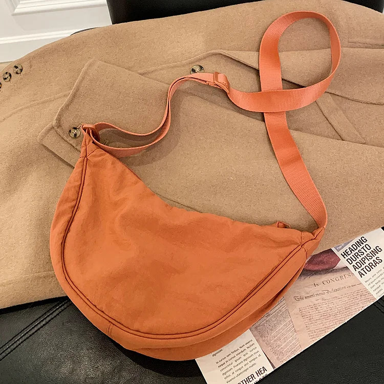 Davy | Haze Bag️ | The fashionable dumpling bag for a stylish outfit