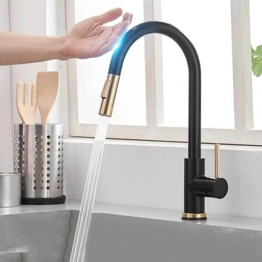 Davy | TouchTech Retractable Kitchen Faucet – Sensor Touchless Mixer Tap with Flexible Hose | Modern Brass Faucet