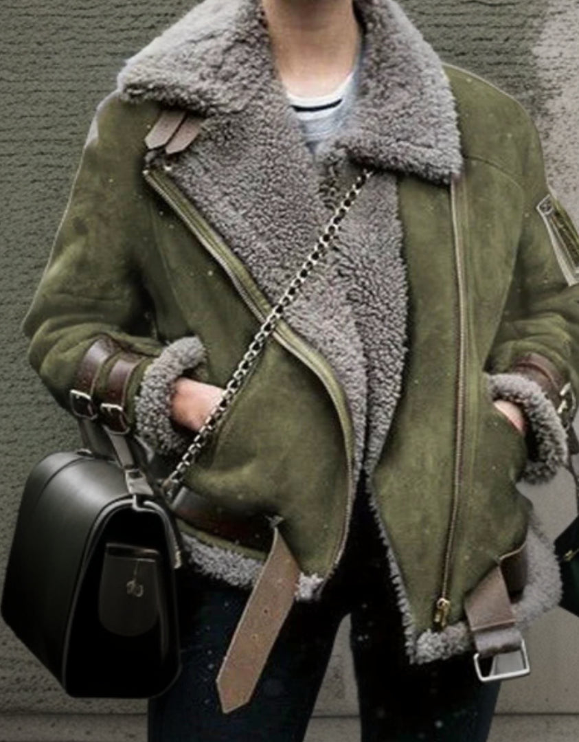Veste pour femme avec boucles en cuir