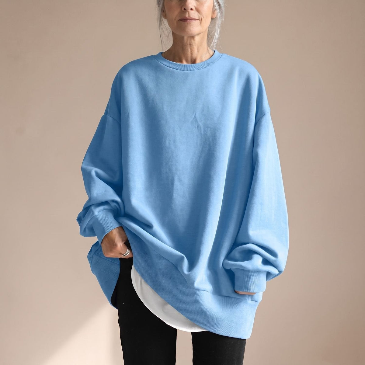 Women's Oversized Tunic Sweater with Dropped Shoulders and Crew Neck