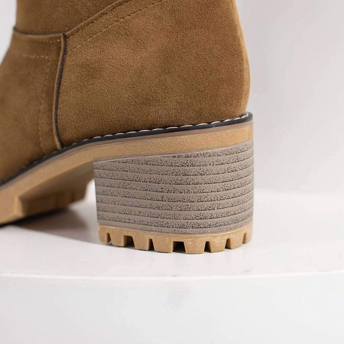 Bottes de neige d'hiver pour femmes à talon carré et revers en sherpa