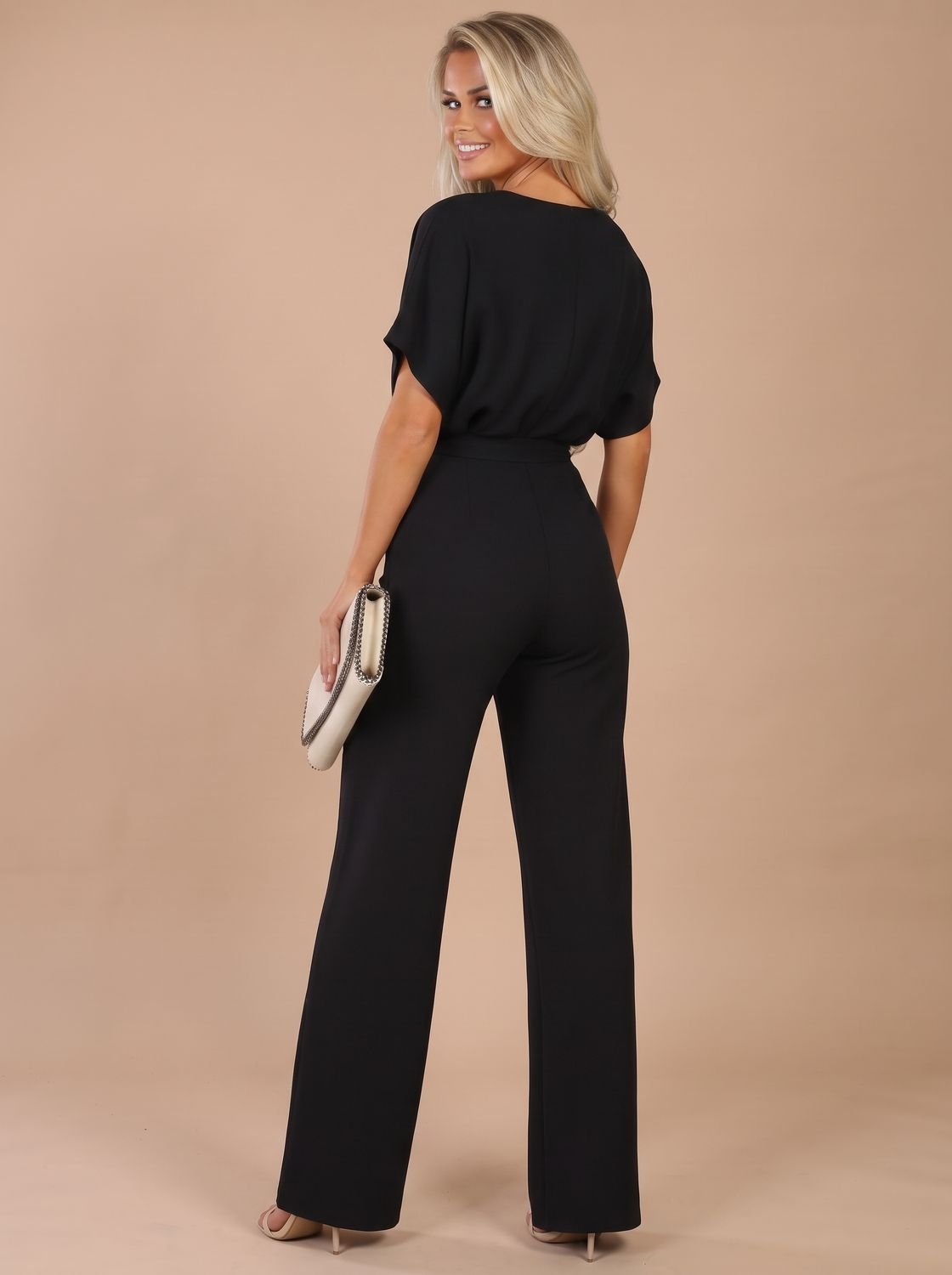 Combinaison courte à manches courtes pour femme, à jambes larges et ceinture à nouer