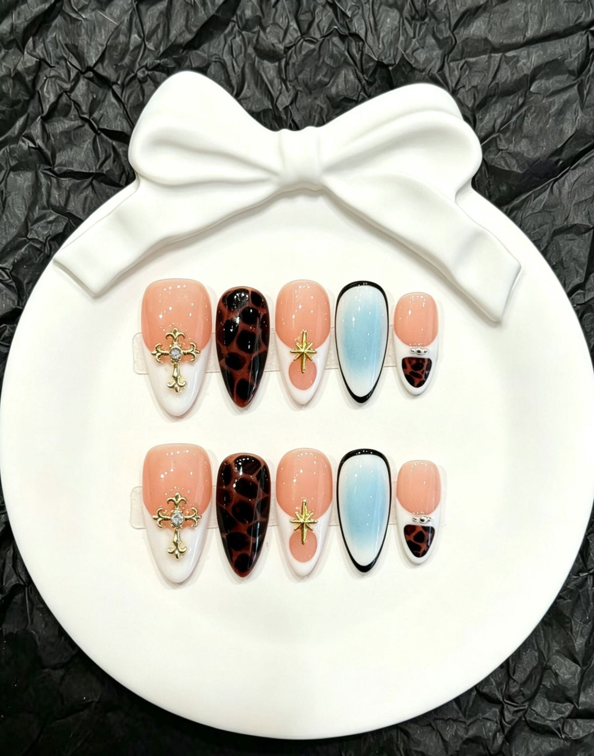 Artistic Press-On Nail Set with Decorative Elements