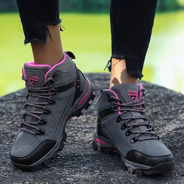 AuroraTrail Women's Wide Fit Winter Hiking Boots With Arch Support