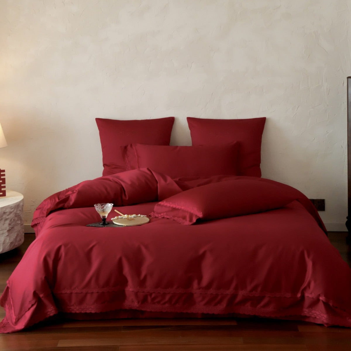 Cotton Sateen Bed Linen Set with Lace Border and Extra-Soft Finish