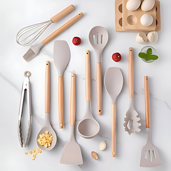 Davy | 12-Piece Silicone Utensil Set with Wood Handles