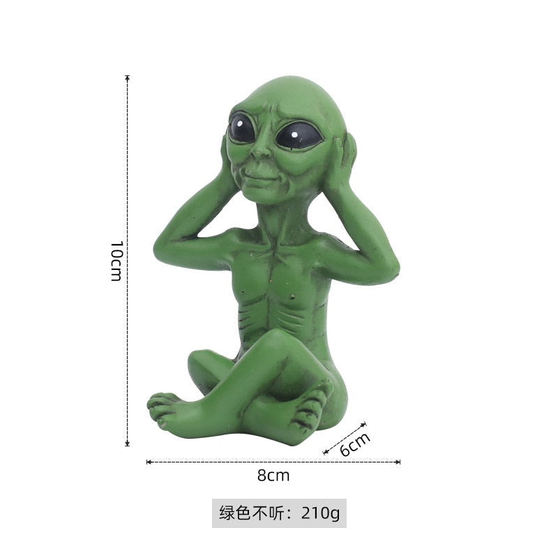 Davy | Alien Statue made of Resin for Garden & Outdoor