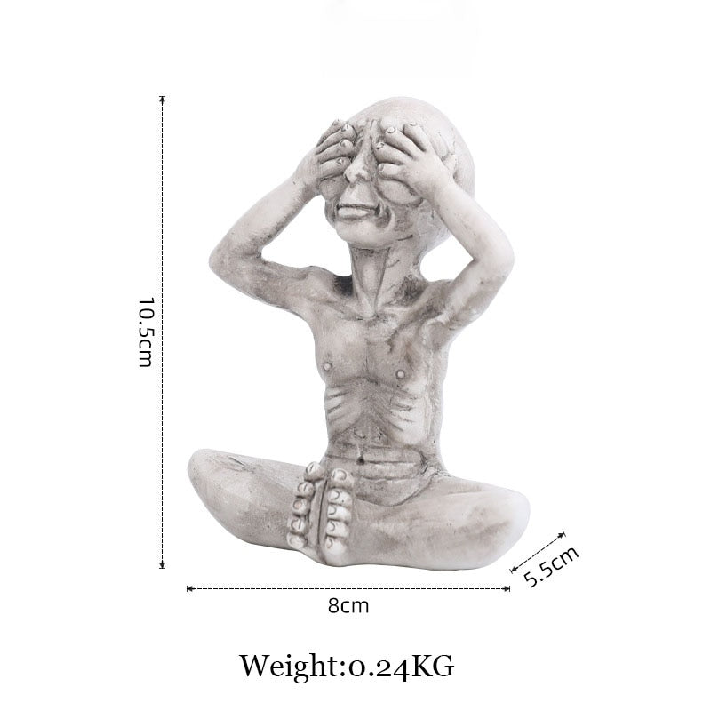 Davy | Alien Statue made of Resin for Garden & Outdoor