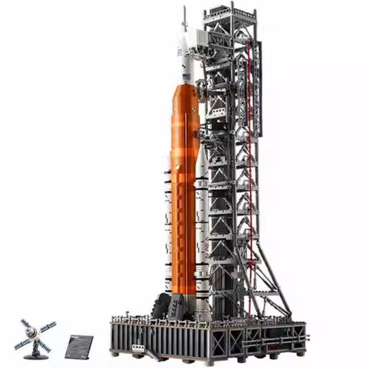 Davy | Build, Explore & Display – The Ultimate NASA Artemis Space Launch System Model Kit
