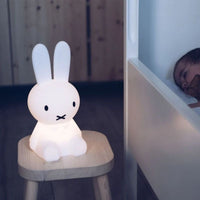 Davy | Figurine décorative lapin | Art de personnage iconique