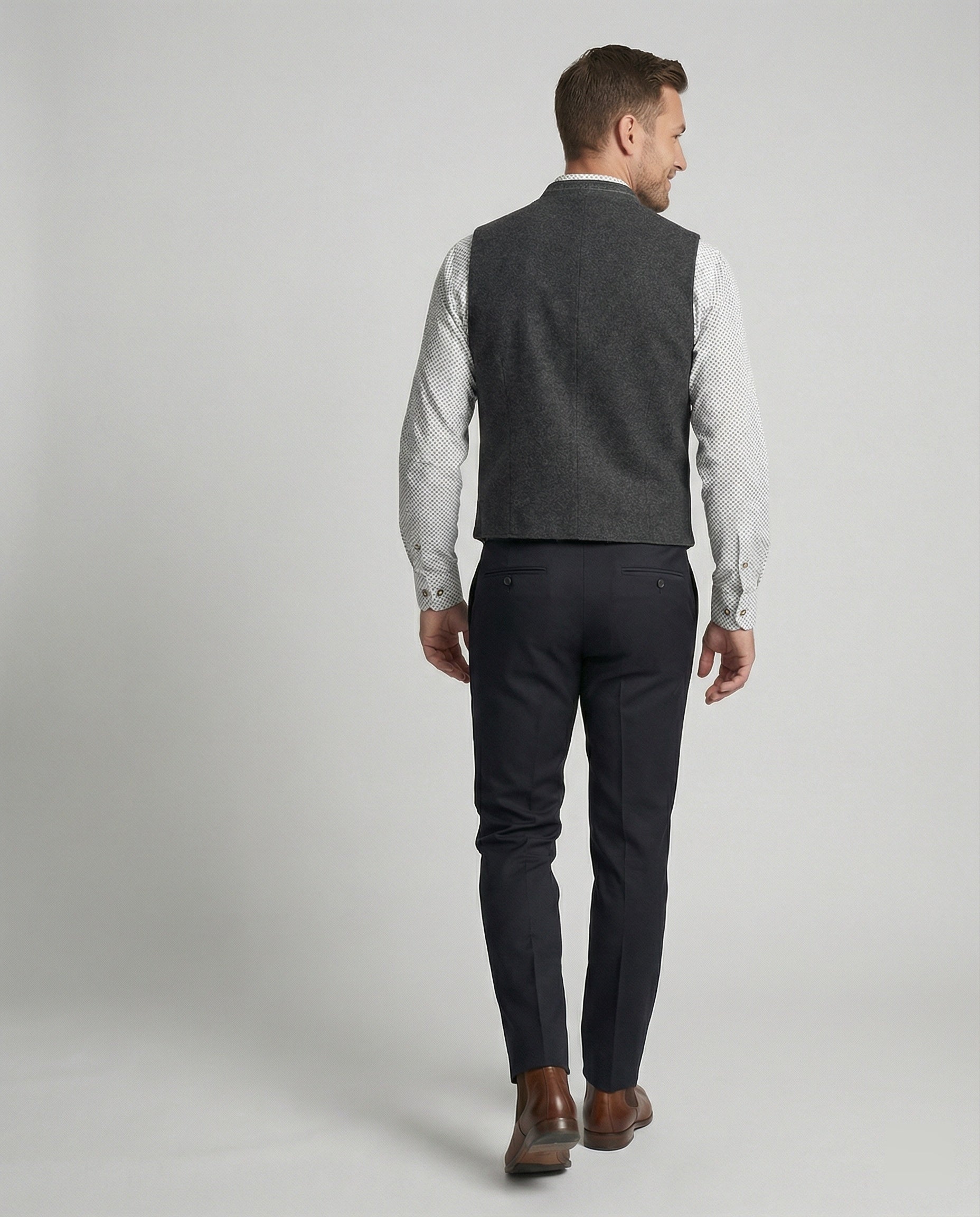 Davy - Elegant Men's Traditional Waistcoat Gray