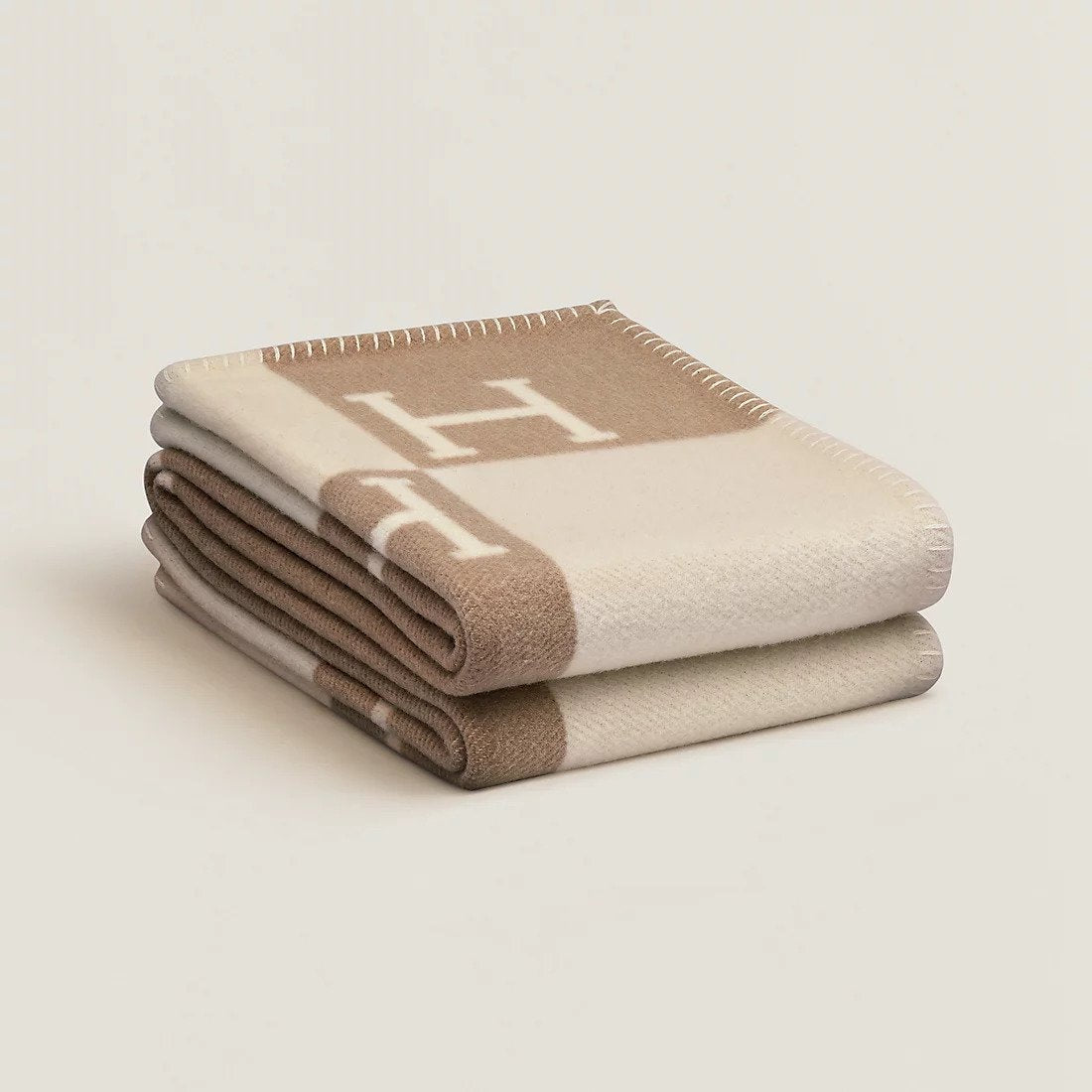 Davy | Elegant Wool-Cashmere Blanket for Luxury Home