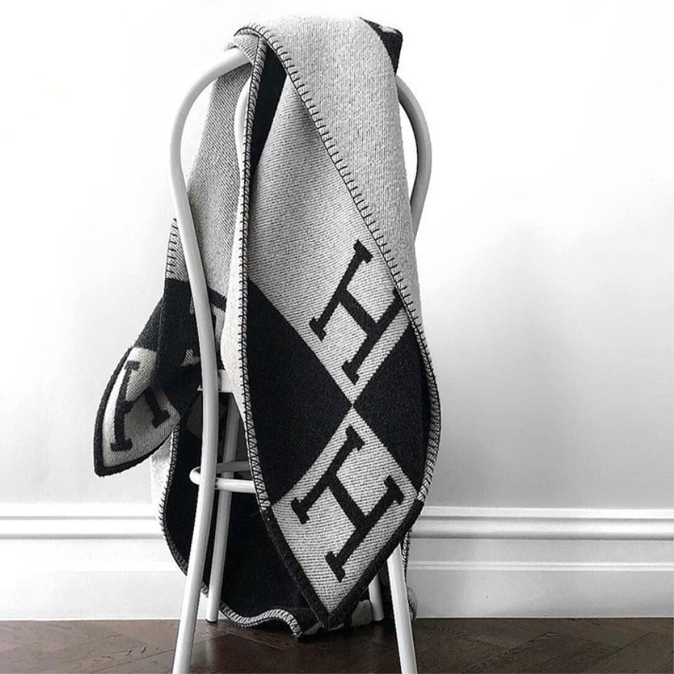 Davy | Elegant Wool-Cashmere Blanket for Luxury Home