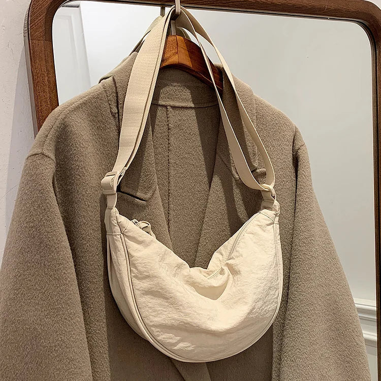 Davy | Haze Bag️ | The fashionable dumpling bag for a stylish outfit