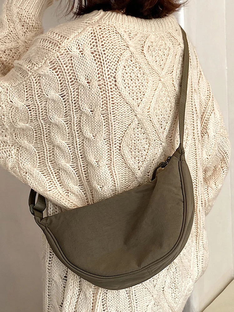 Davy | Haze Bag️ | The fashionable dumpling bag for a stylish outfit