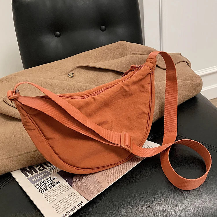 Davy | Haze Bag️ | The fashionable dumpling bag for a stylish outfit