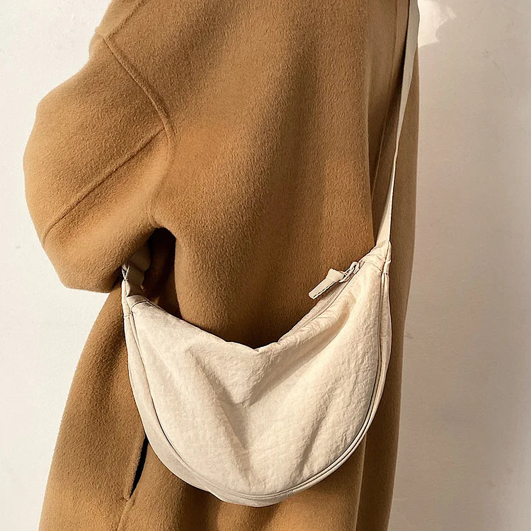 Davy | Haze Bag️ | The fashionable dumpling bag for a stylish outfit