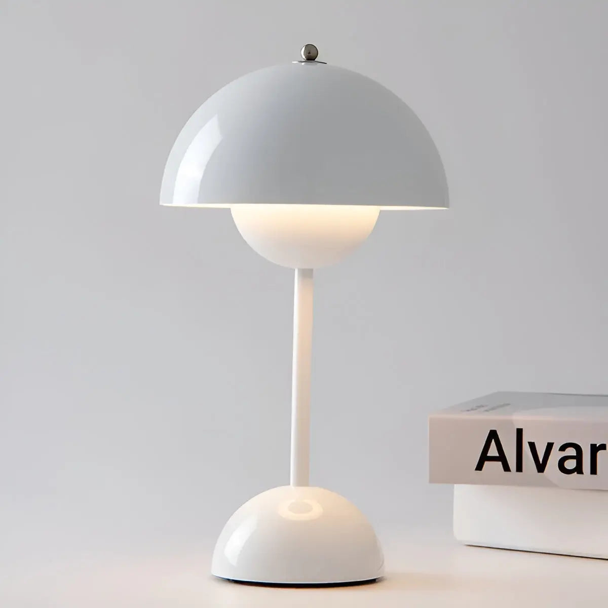 Davy | NordicNest Scandinavian Table Lamp