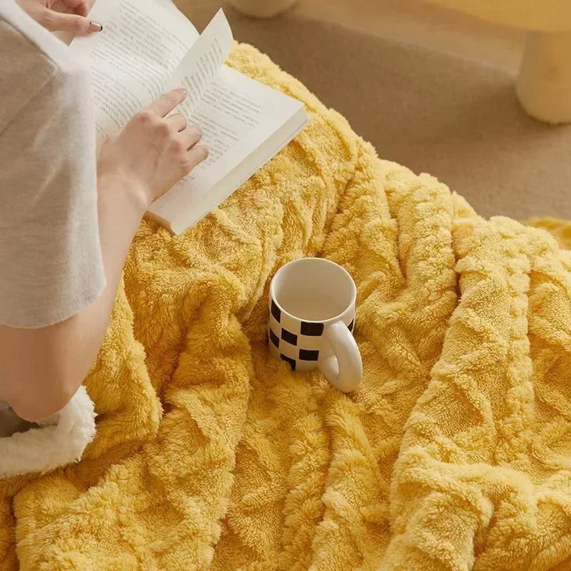 Davy | Plush Textured Blanket for Cozy Comfort
