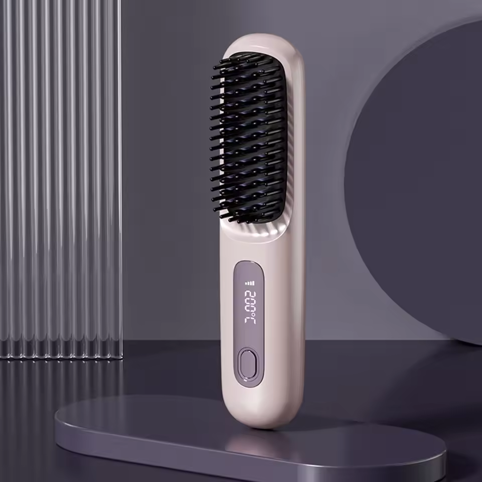 Davy | Portable Hair Styling Brush | Smooth and Healthy Hair Anytime, Anywhere