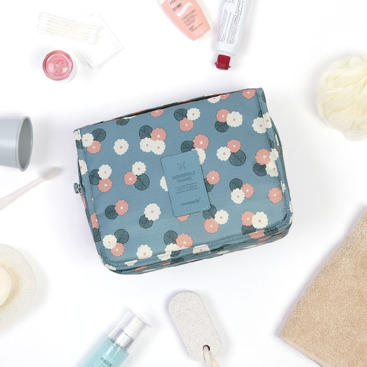 Davy | TravelEase Toiletry Bag | Water-Resistant and Organized | Travel