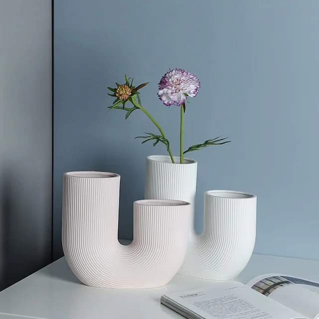 Davy | U-shaped Minimalist Vase