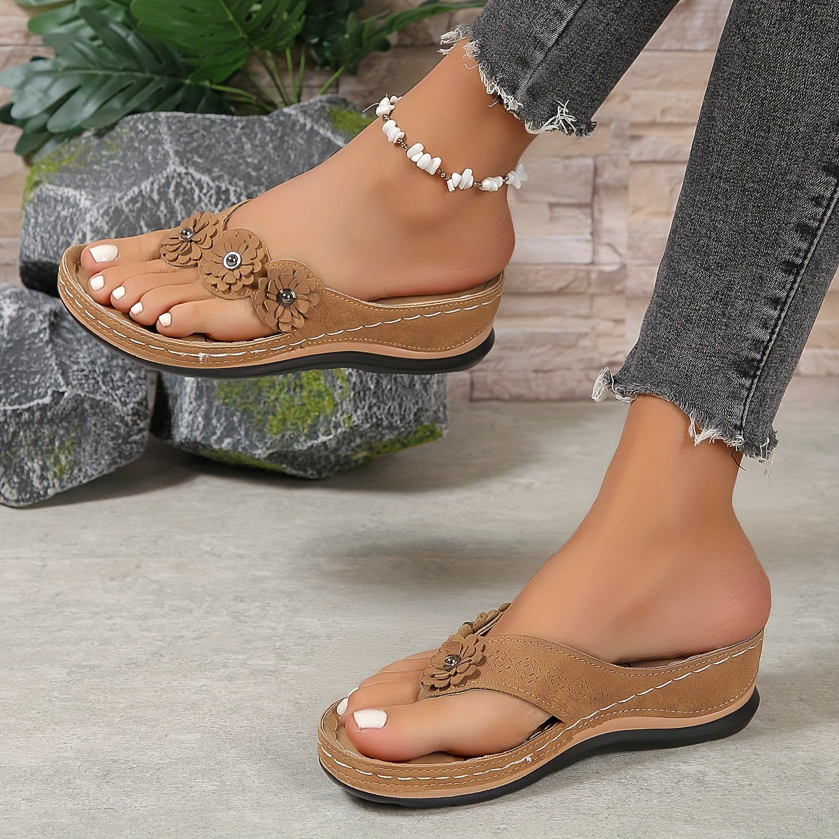 Davy | Women's Orthopedic Flip-Flop Sandals with Flower Detail