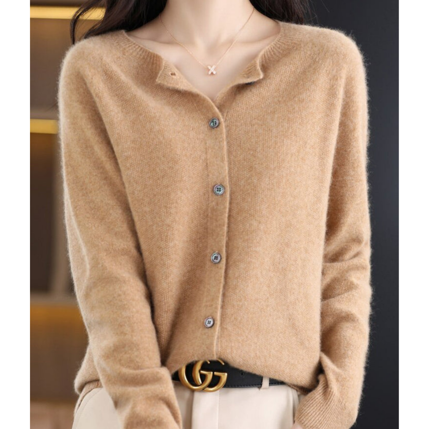 Davy Women's Round Neck Cardigan Sweater