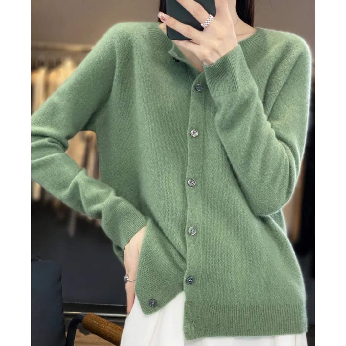 Davy Women's Round Neck Cardigan Sweater