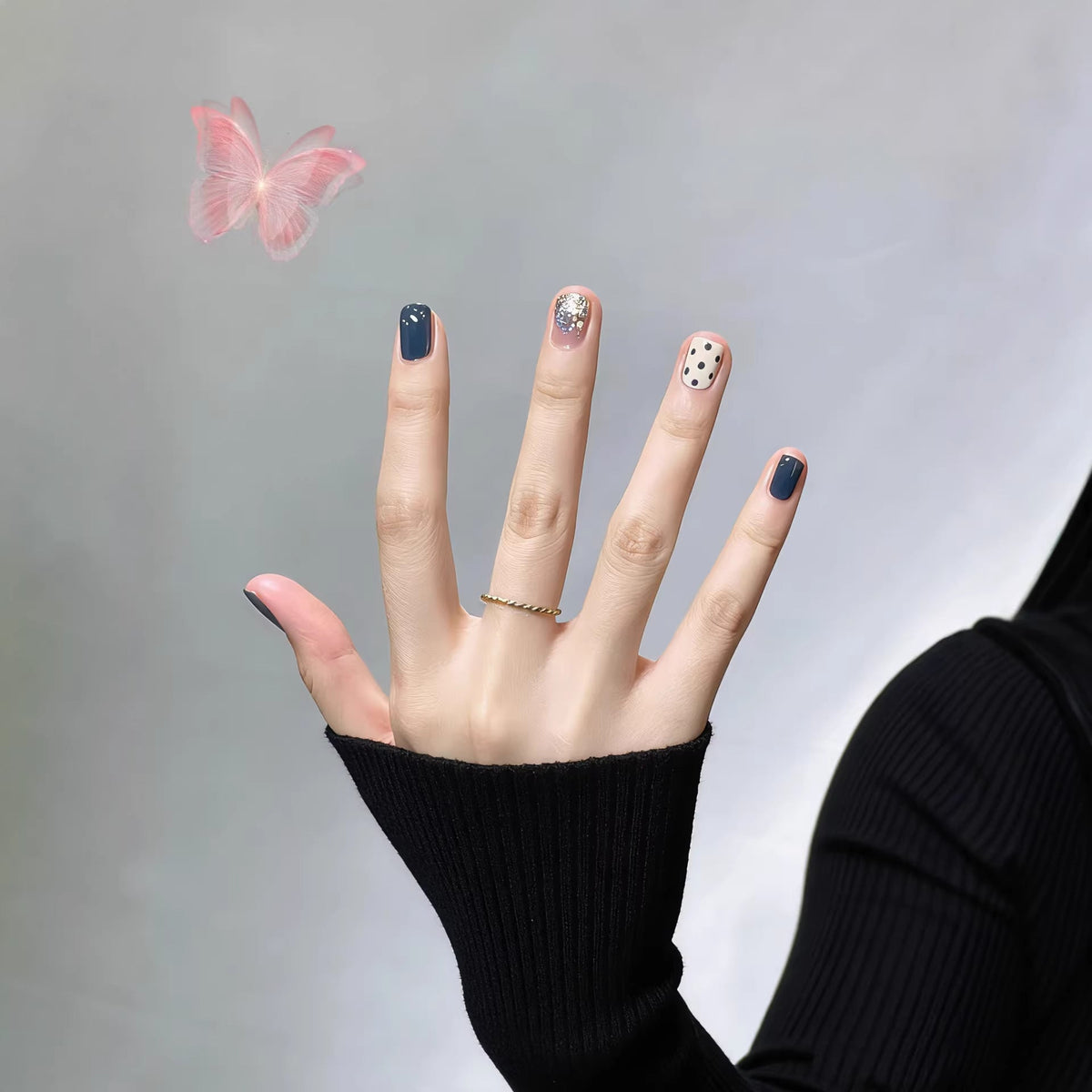 Decorative Press-On Nail Set