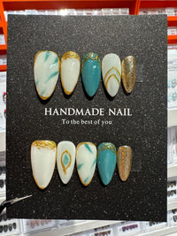 Handmade Decorative Press-On Nail Art Set