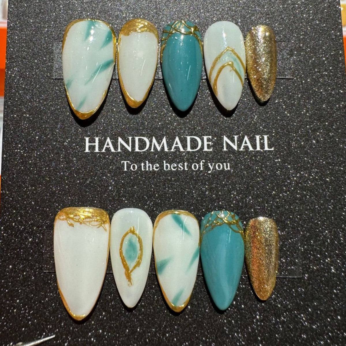 Handmade Decorative Press-On Nail Art Set