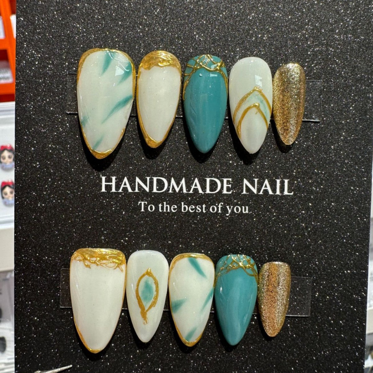 Handmade Decorative Press-On Nail Art Set