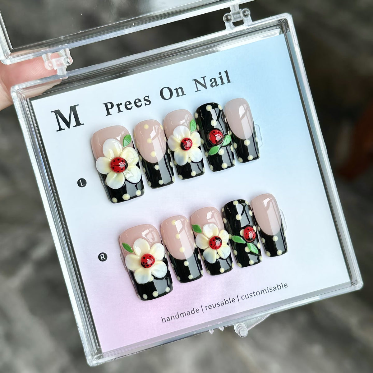 Handmade Decorative Press-On Nail Set with Floral Accents