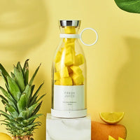 JuicyGo™ – Prepara batidos frescos en cualquier lugar en poco tiempo