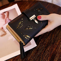 Cartera larga elegante de cuero PU con diseño de hoja dorada