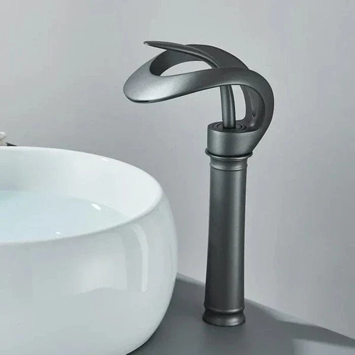 Robinet moderne en laiton effet cascade pour lavabo de salle de bains