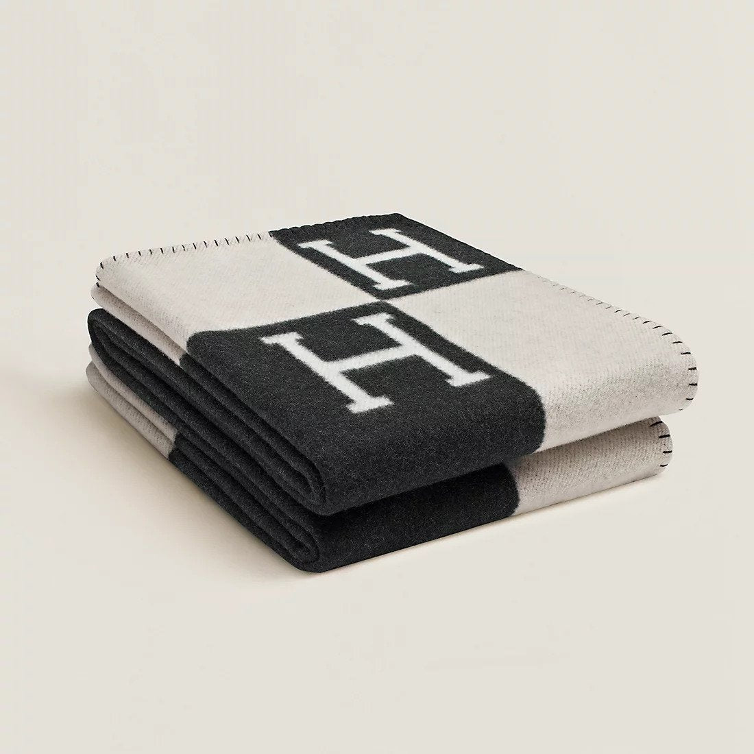 Norvo | Exclusive Cashmere and Gold Wool Blanket