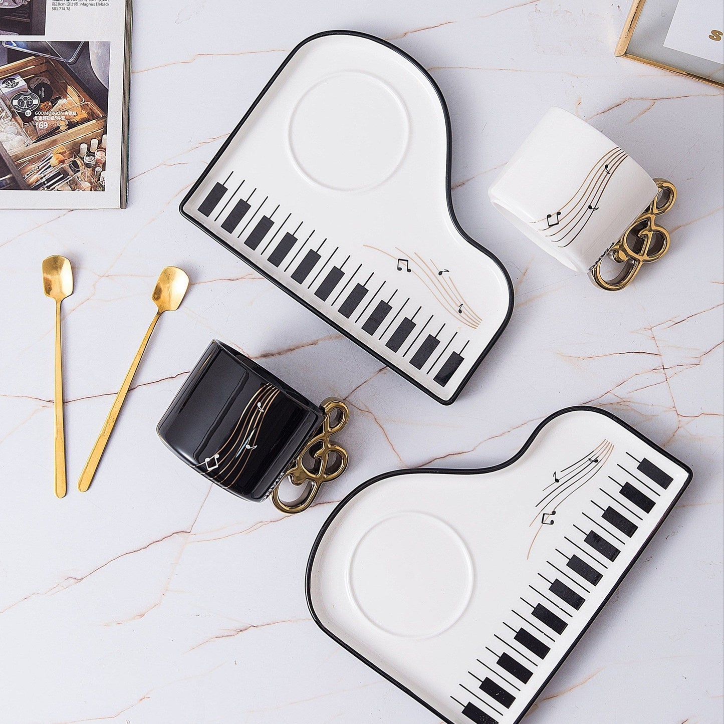 Pianissimo of Taste – Elegant Cup and Tray Set for Music Lovers