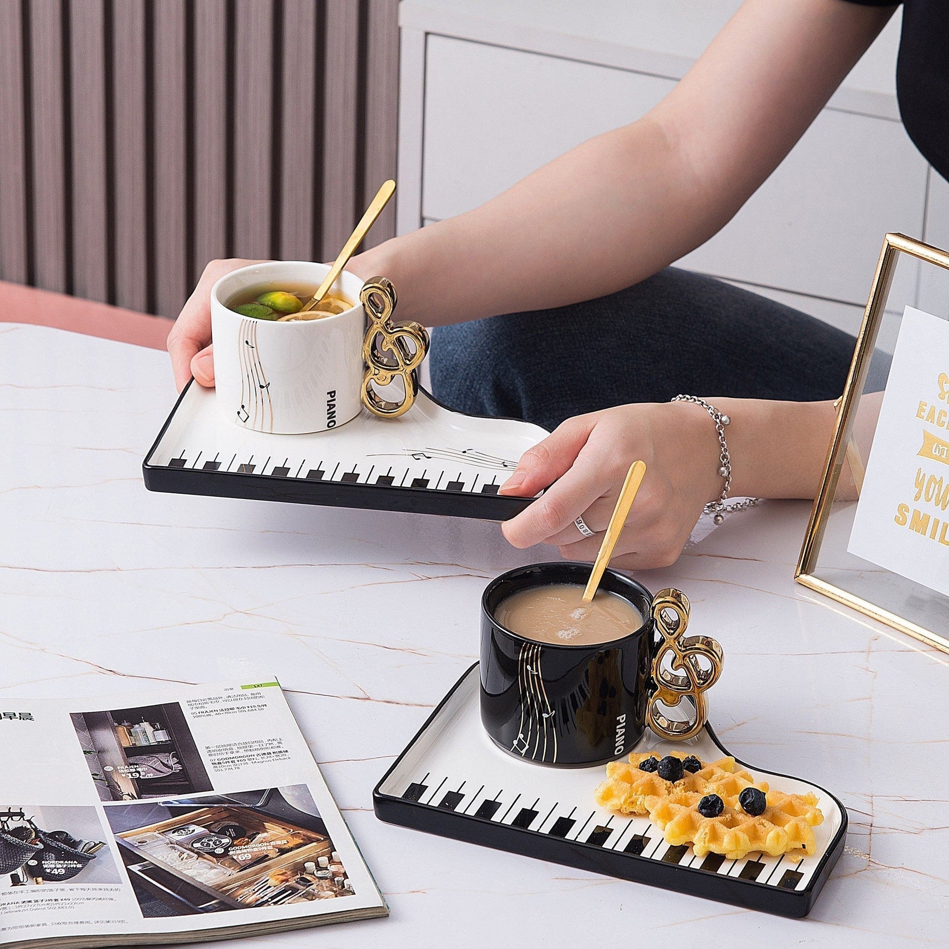 Pianissimo of Taste – Elegant Cup and Tray Set for Music Lovers