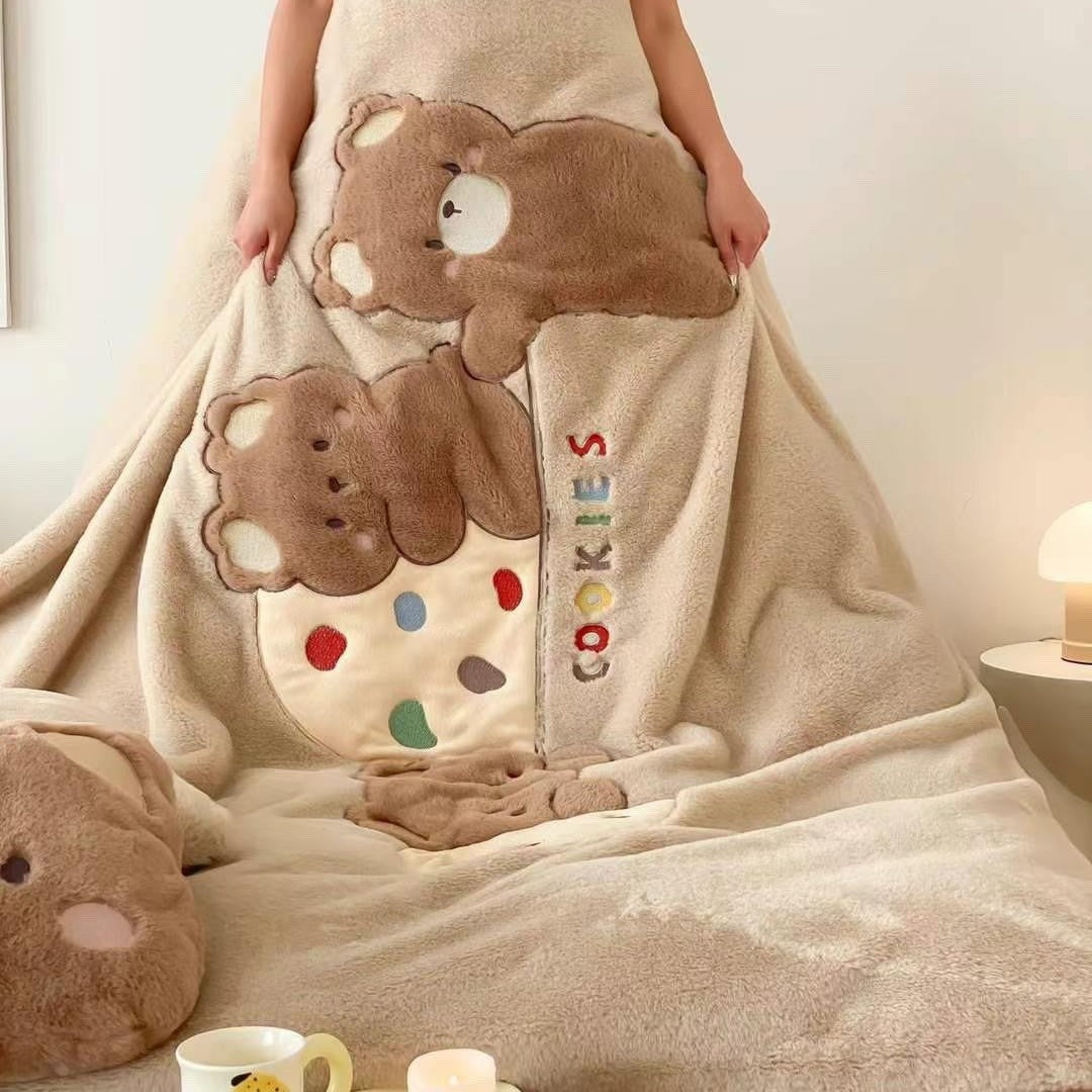 Plush Bedding Set with Bear and Cookie Appliqués