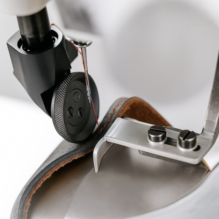 Sewing Machine Leather Roller Foot | Smooth Feed | Rotating Wheel