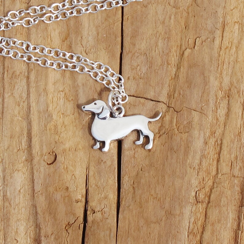 Collier teckel en argent