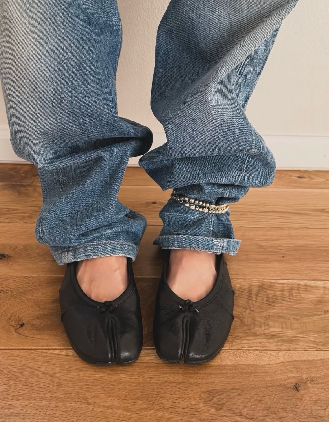 Mules en similicuir vegan à bout fendu