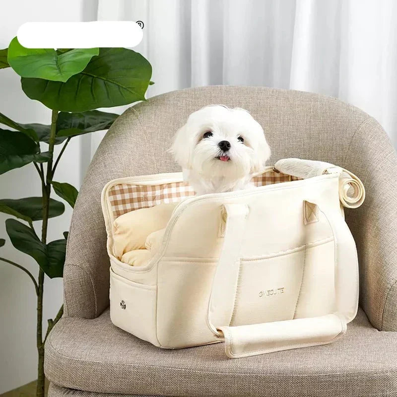 Sturdy Travel Bag for Dogs and Cats