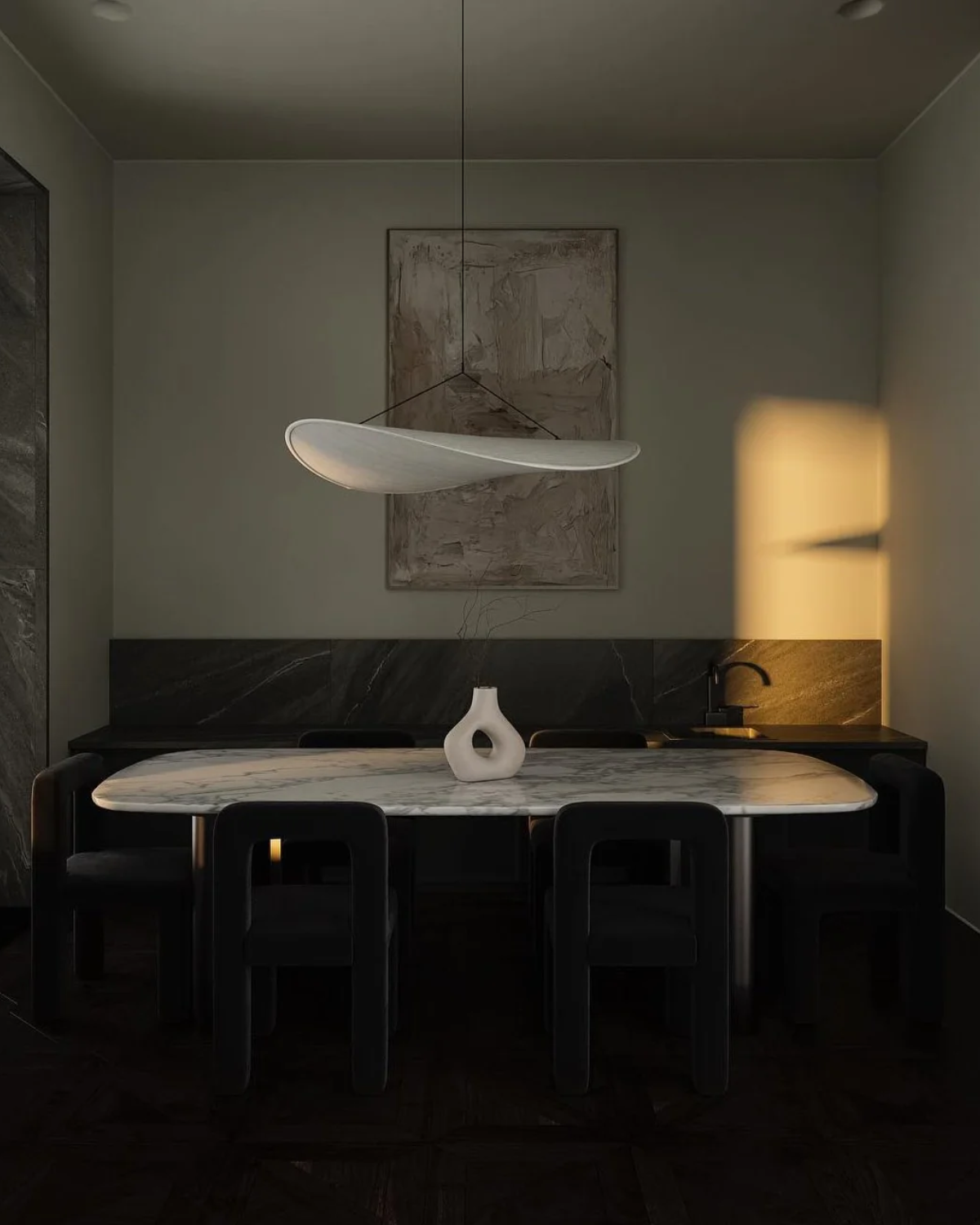 Subtle Japandi Lamp with a Light Eclipse Effect