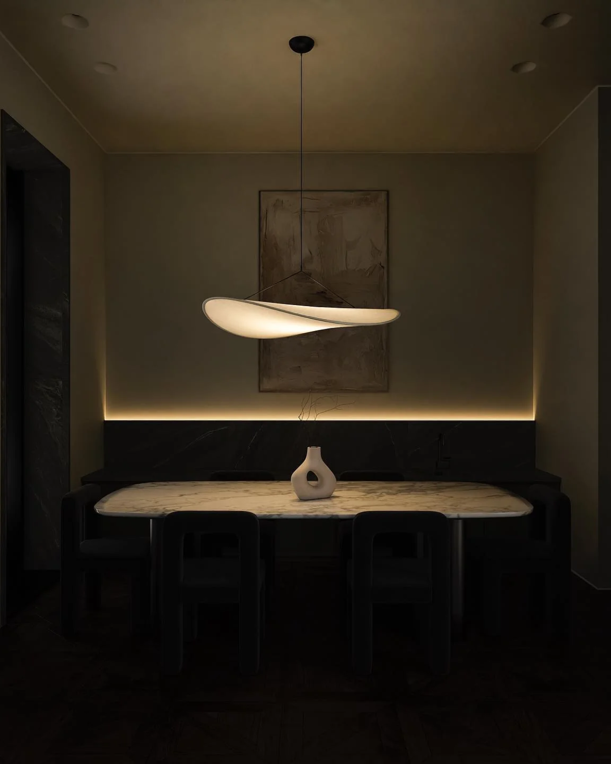 Subtle Japandi Lamp with a Light Eclipse Effect