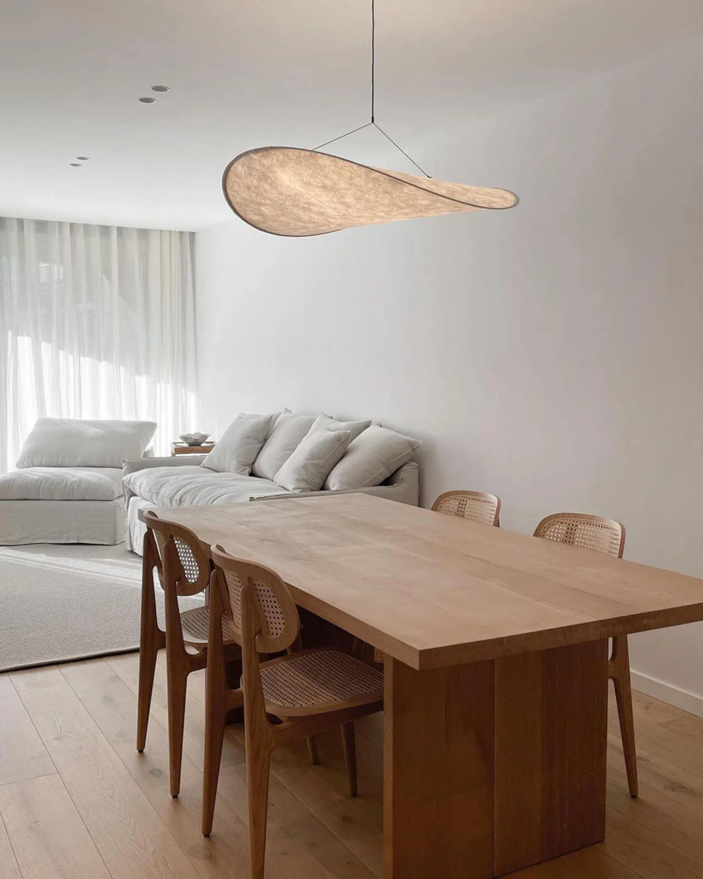 Subtle Japandi Lamp with a Light Eclipse Effect