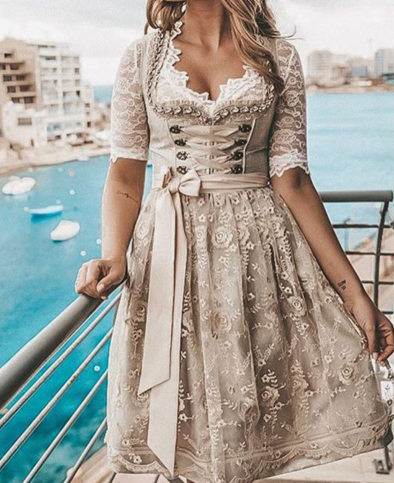 Traditional Dirndl Dress with Laced Bodice for Oktoberfest | Davy
